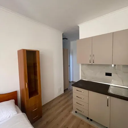 Near Klinika Keit Апартаменты